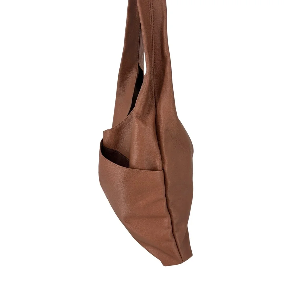 Komal C Leather Hobo Bag Womens Large Caramel Excellent Slouchy Boho Shoulder